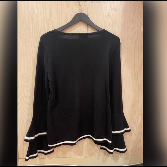 Bell Sleeves Black Sweater with white detailing - Picture 2 of 2